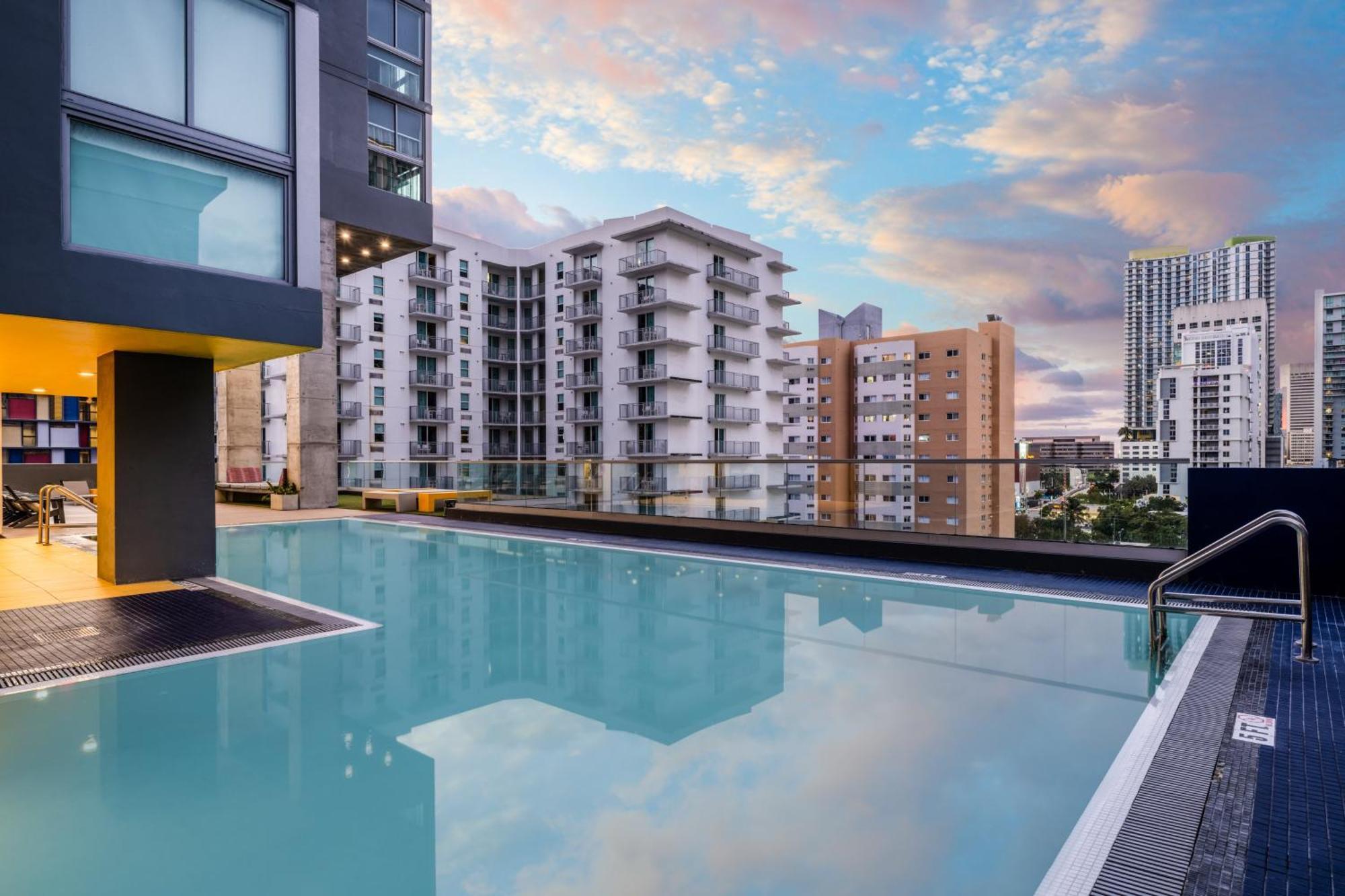 Atwell Suites Miami Brickell By Ihg Buitenkant foto